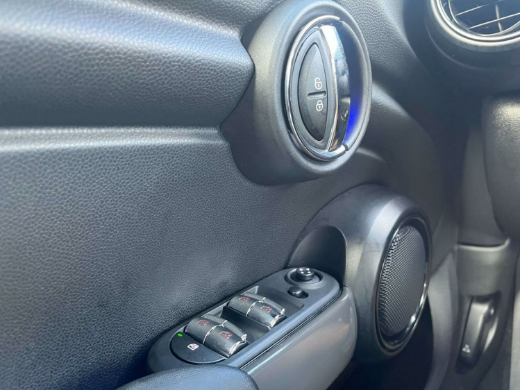 MINI One 1.5 Facelift Navigatie/Cruise/Airco/Bluetooth!! Leconte Motors