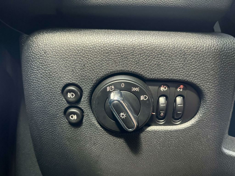 MINI One 1.5 Facelift Navigatie/Cruise/Airco/Bluetooth!! Leconte Motors