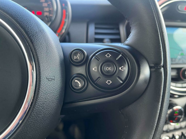 MINI One 1.5 Facelift Navigatie/Cruise/Airco/Bluetooth!! Leconte Motors