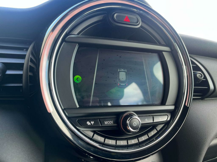 MINI One 1.5 Facelift Navigatie/Cruise/Airco/Bluetooth!! Leconte Motors