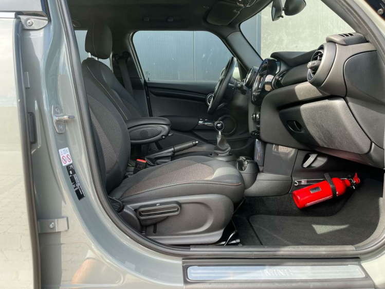 MINI One 1.5 Facelift Navigatie/Cruise/Airco/Bluetooth!! Leconte Motors