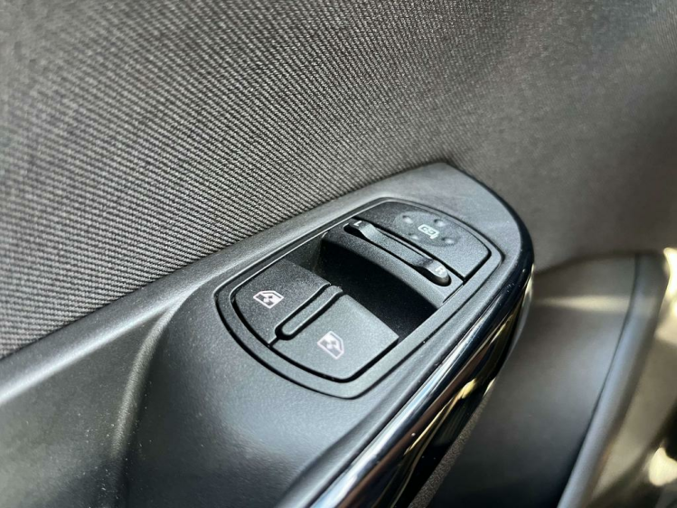 Opel Corsa 1.4i Black Edition Gps/Cruise/LED/PDC/Zetelverwrm! Leconte Motors