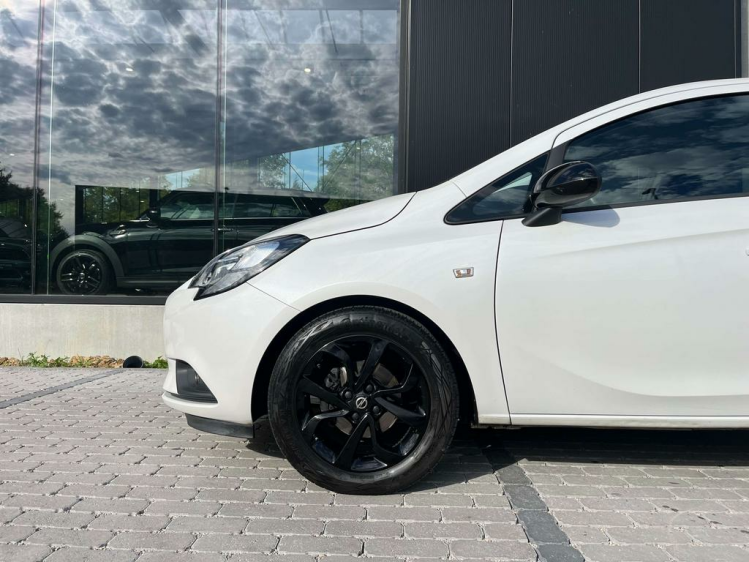 Opel Corsa 1.4i Black Edition Gps/Cruise/LED/PDC/Zetelverwrm! Leconte Motors