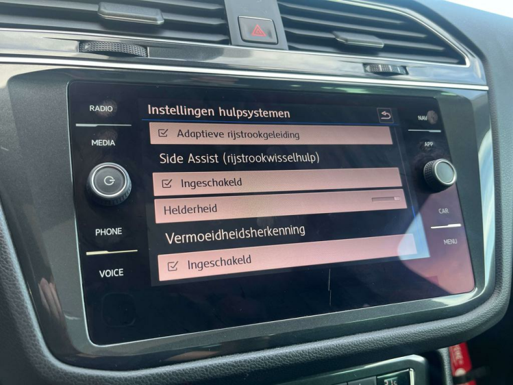 Volkswagen Tiguan 2.0 TDi Virtual-Cockpit/Panodak/Leder/360'CAM/ACC! Leconte Motors