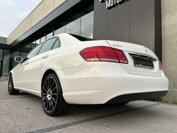 Mercedes-Benz E 200 CDI Avantgarde Schuifdak/Leder/Gps/Cruise/PDC...! Leconte Motors