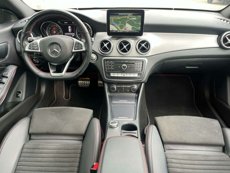 Mercedes-Benz CLA 180 Coupé AMG-PACK DCT Panodak/LED/Gps/Camera/...! Leconte Motors