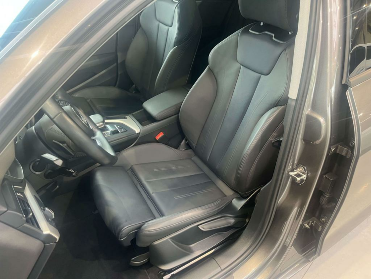 Audi A4 30 TDi S-Tronic Virtual/Panodak/Matrix/Sportzetels Leconte Motors