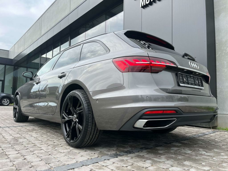 Audi A4 30 TDi S-Tronic Virtual/Panodak/Matrix/Sportzetels Leconte Motors