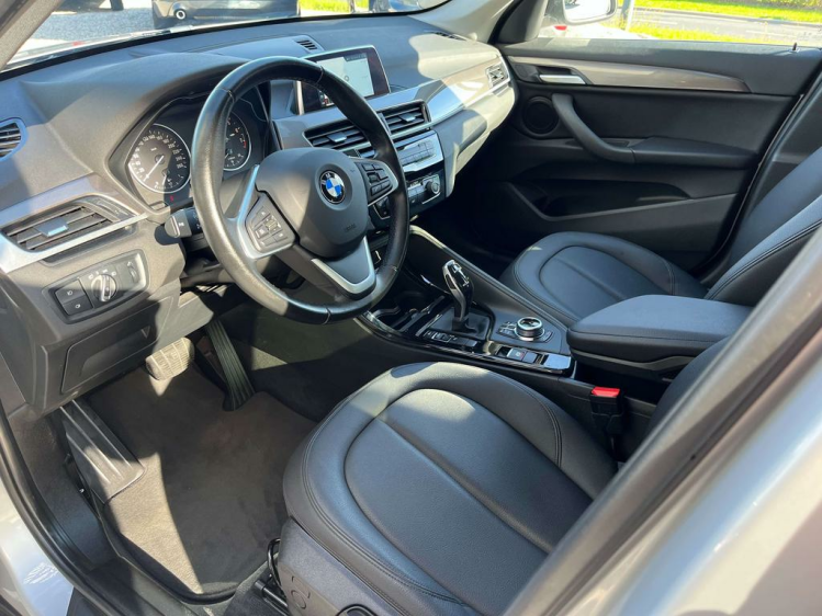 BMW X1 1.5iA sDrive18 X-Line Full-LED/Leder/Gps/Trekhaak Leconte Motors
