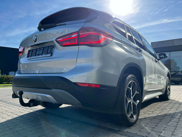 BMW X1 1.5iA sDrive18 X-Line Full-LED/Leder/Gps/Trekhaak Leconte Motors