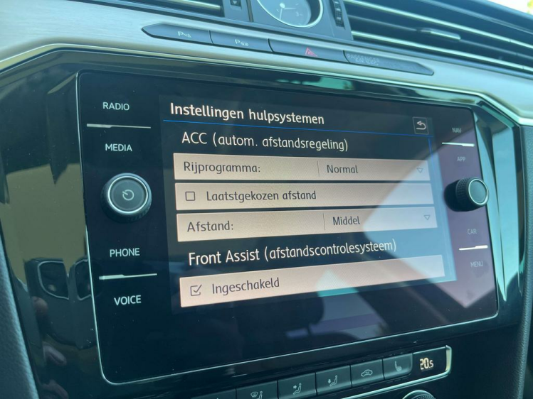 Volkswagen Passat Variant 2.0 TDi Highline DSG Panodak/Leder/Gps/Camera/ACC Leconte Motors