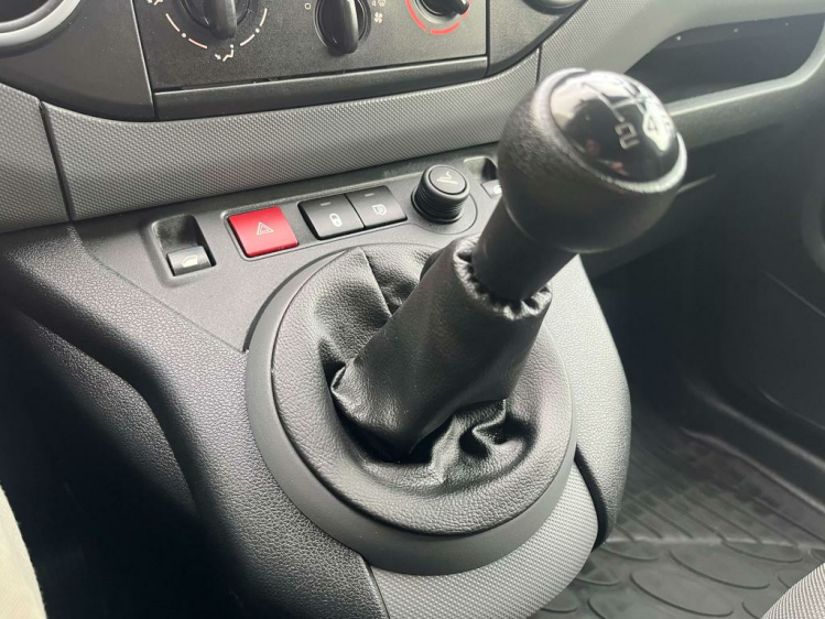 Citroen Berlingo 1.6HDI Lichte Vracht 3-zit Gps/Cruise/Trekhaak/AC Leconte Motors