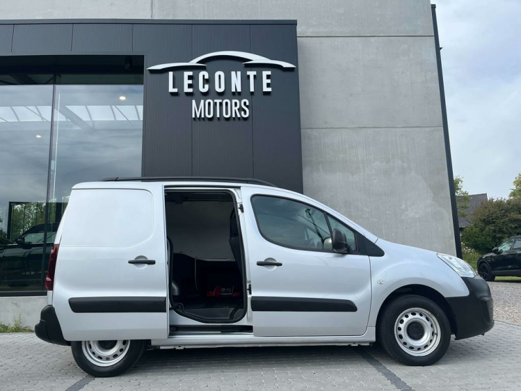 Citroen Berlingo 1.6HDI Lichte Vracht 3-zit Gps/Cruise/Trekhaak/AC Leconte Motors