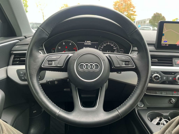 Audi A4 35 TDi Sport S tronic LED-Matrix/Sportzetels/PDC.. Leconte Motors
