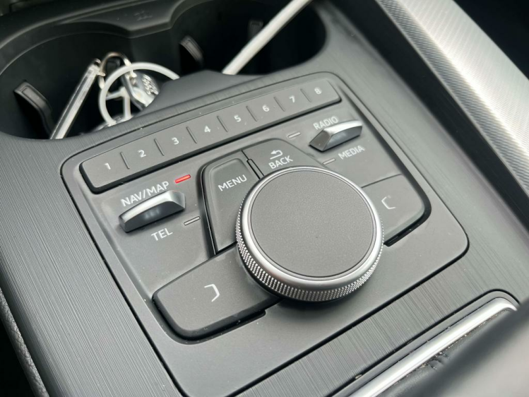 Audi A4 35 TDi Sport S tronic LED-Matrix/Sportzetels/PDC.. Leconte Motors