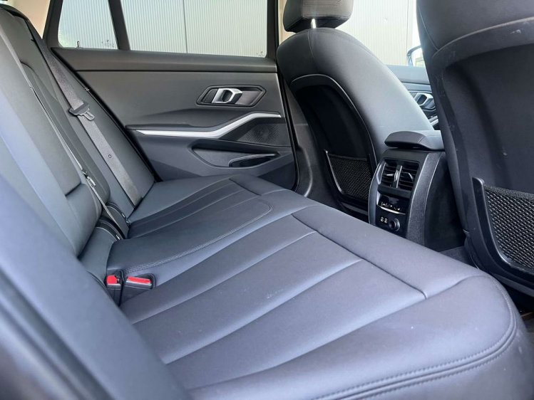 BMW 318 dA Touring Full-LED/Navi-Pro/Leder/Zetelverwarming Leconte Motors