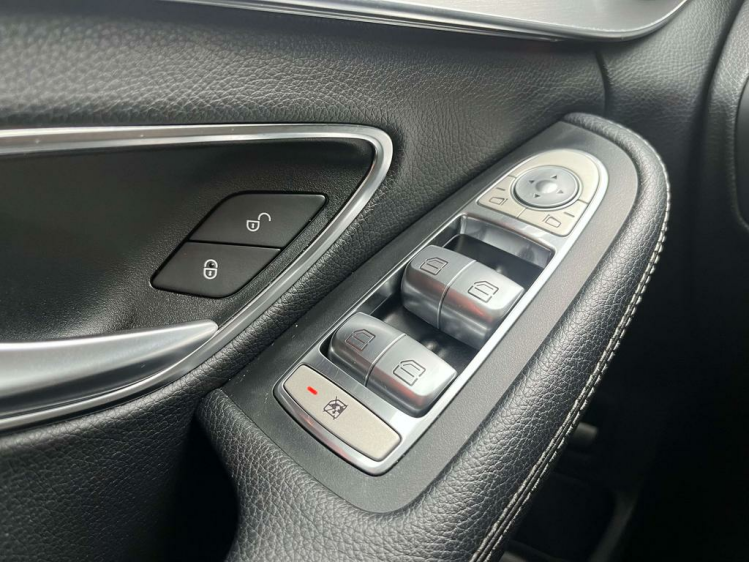 Mercedes-Benz C 250 dA AMG-PACK Panodak/LED/Leder/Gps/Cruise/PDC...!! Leconte Motors