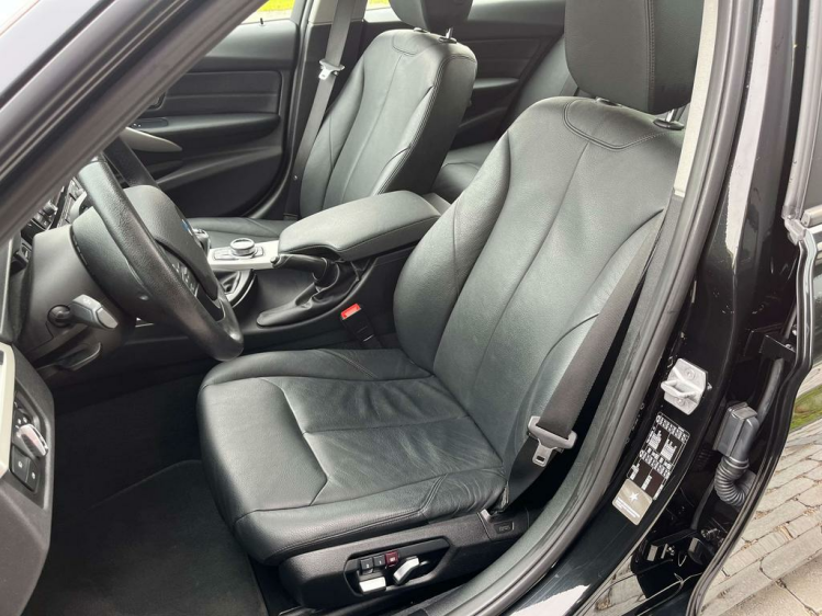 BMW 318 d Berline Full-LED/Gps/Memoryseats/Leder/Keyless Leconte Motors