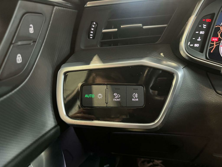 Audi A6 40 TDi Sport S tronic Virtual-Cockpit/Sportzetels Leconte Motors