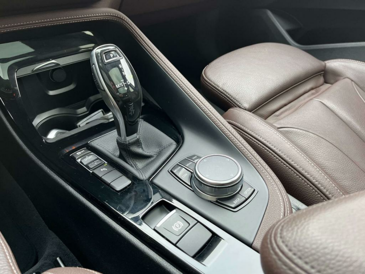 BMW X1 1.5iA sDrive18 X-Line Panodak/Leder/Camera/HUD/... Leconte Motors