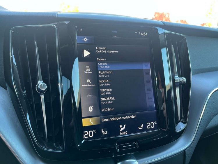 Volvo XC60 2.0 D4 Momentum Geartronic LED/Camera/Leder/Gps... Leconte Motors