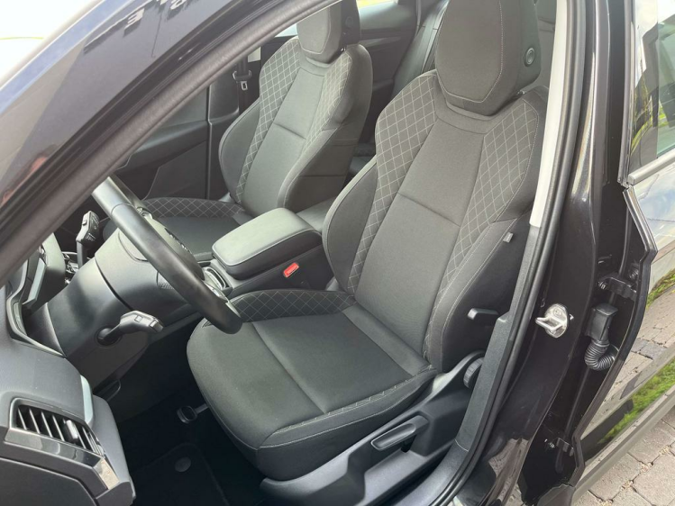 Skoda Karoq 1.0 TSI Ambition Navigatie/Camera/Cruise/Carplay.. Leconte Motors