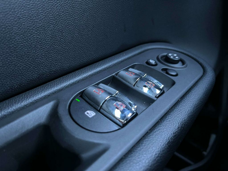 MINI Cooper Countryman 1.5A Moonwalk Grey BLuetooth/PDC/Limit-Control/USB Leconte Motors