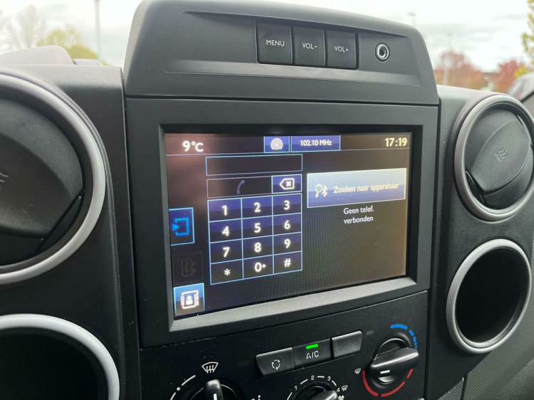 Peugeot Partner 1.6HDI Lichte Vracht 3-zit GPS/PDC/Trekhaak...! Leconte Motors