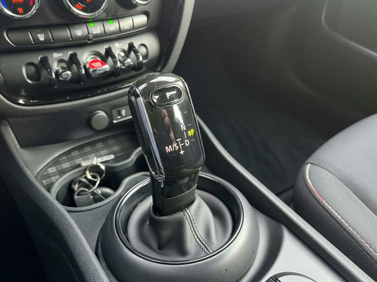 MINI One Clubman 1.5iA Navigatie/Cruise/PDC/Bluetooth/Airco/...!! Leconte Motors