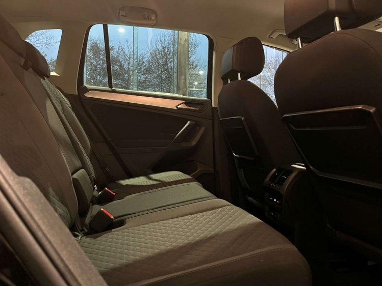 Volkswagen Tiguan 1.5 TSI Navigatie/Camera/ACC/Bluetooth/Trekhaak.. Leconte Motors