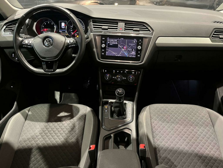 Volkswagen Tiguan 1.5 TSI Navigatie/Camera/ACC/Bluetooth/Trekhaak.. Leconte Motors
