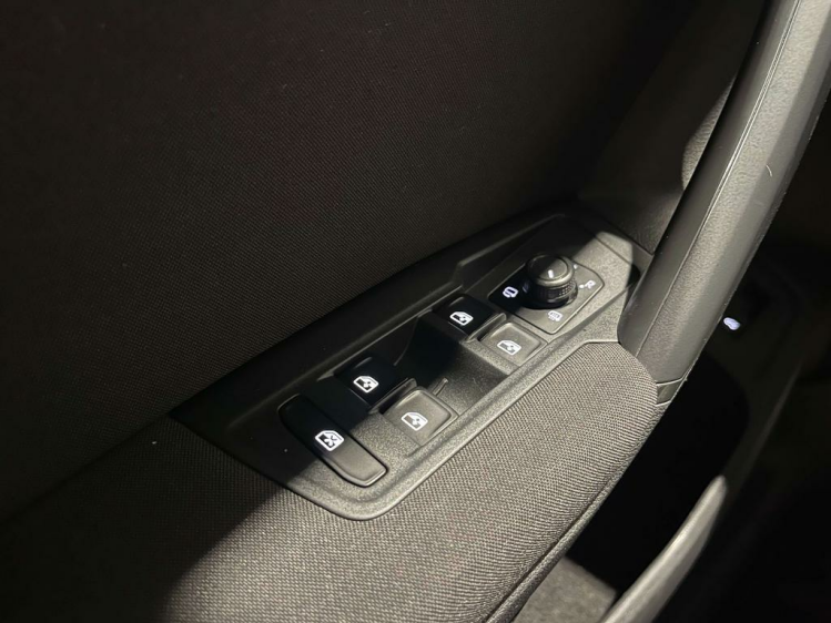 Volkswagen Tiguan 1.5 TSI Navigatie/Camera/ACC/Bluetooth/Trekhaak.. Leconte Motors