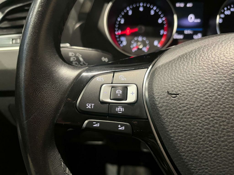 Volkswagen Tiguan 1.5 TSI Navigatie/Camera/ACC/Bluetooth/Trekhaak.. Leconte Motors