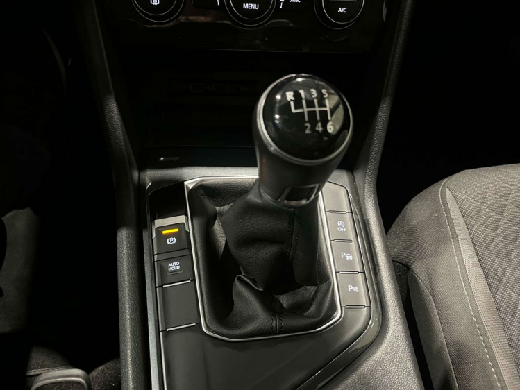 Volkswagen Tiguan 1.5 TSI Navigatie/Camera/ACC/Bluetooth/Trekhaak.. Leconte Motors