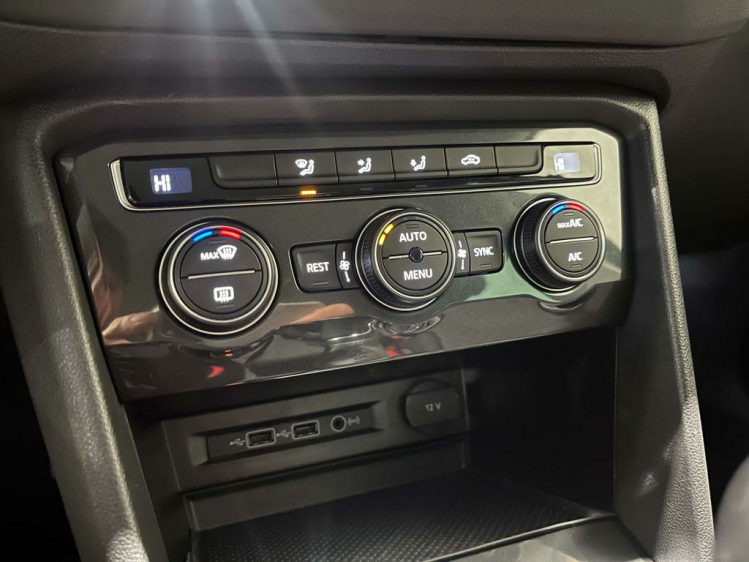 Volkswagen Tiguan 1.5 TSI Navigatie/Camera/ACC/Bluetooth/Trekhaak.. Leconte Motors