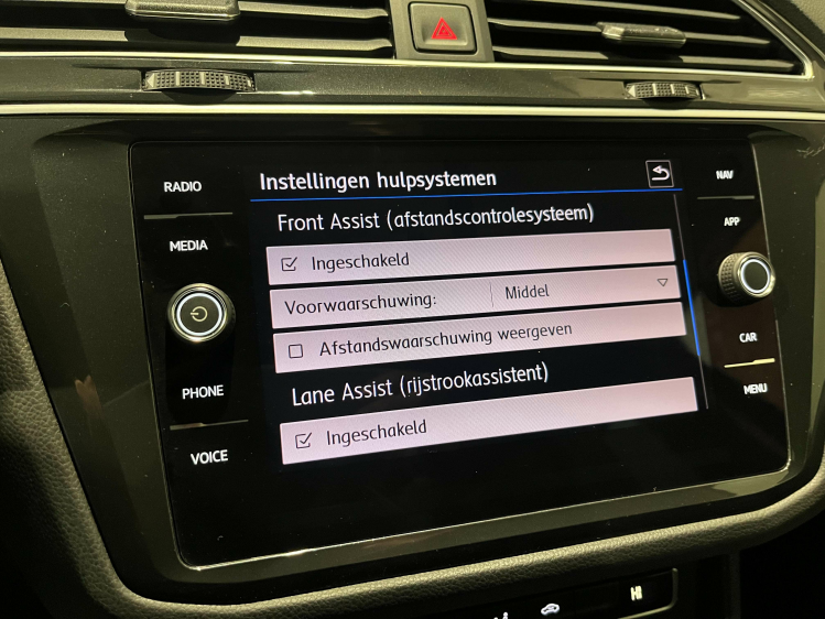 Volkswagen Tiguan 1.5 TSI Navigatie/Camera/ACC/Bluetooth/Trekhaak.. Leconte Motors