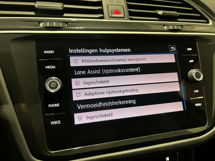 Volkswagen Tiguan 1.5 TSI Navigatie/Camera/ACC/Bluetooth/Trekhaak.. Leconte Motors
