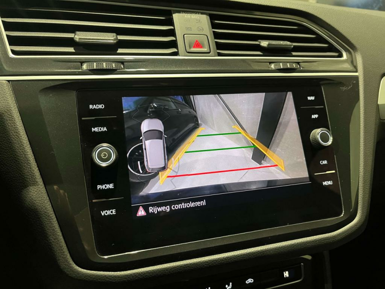 Volkswagen Tiguan 1.5 TSI Navigatie/Camera/ACC/Bluetooth/Trekhaak.. Leconte Motors