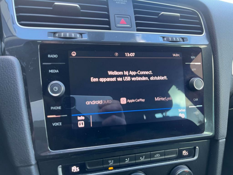 Volkswagen Golf Variant 1.0 TSI Navigatie/Camera/PDC/Privacyglas/Bluetooth Leconte Motors