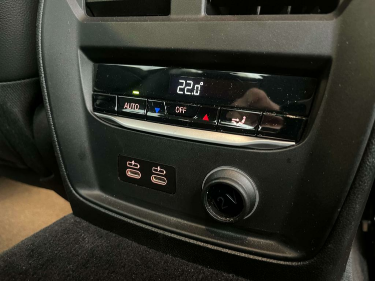 BMW 320 320iA Berline Navi-Pro/Sportzetels/HUD/Camera/... Leconte Motors