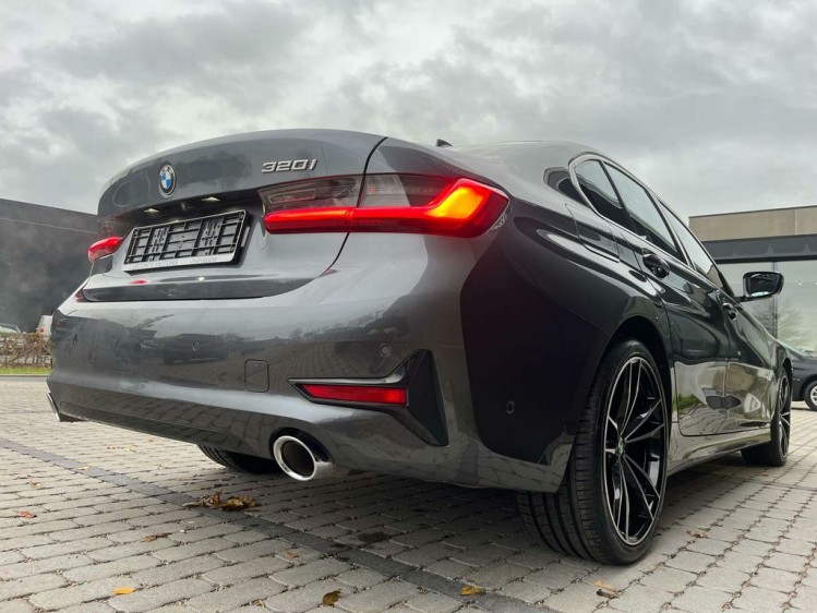 BMW 320 320iA Berline Navi-Pro/Sportzetels/HUD/Camera/... Leconte Motors
