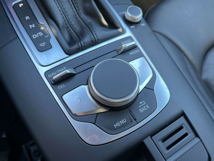 Audi A3 30 TFSI S-Tronic Xenon/Leder/Gps/Cruise/PDC/BLTH Leconte Motors