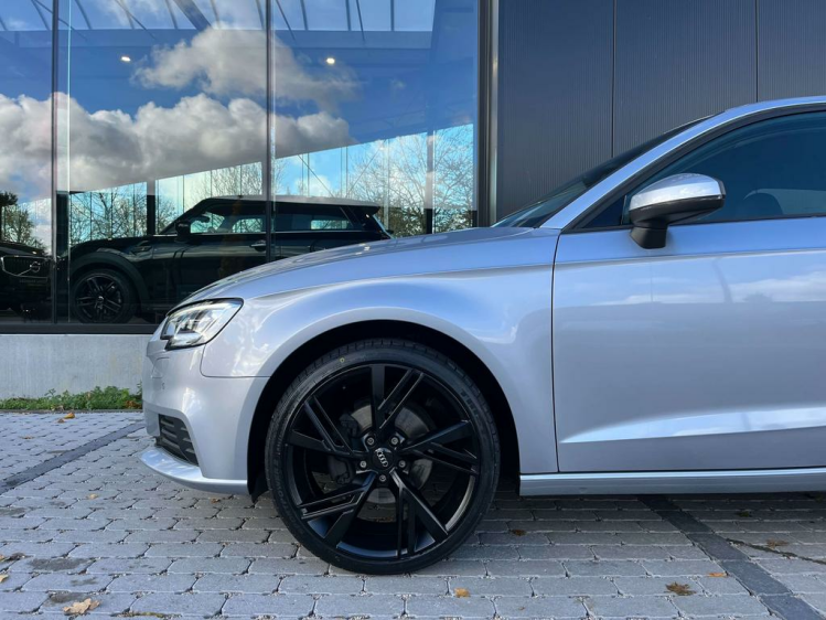 Audi A3 30 TFSI S-Tronic Xenon/Leder/Gps/Cruise/PDC/BLTH Leconte Motors
