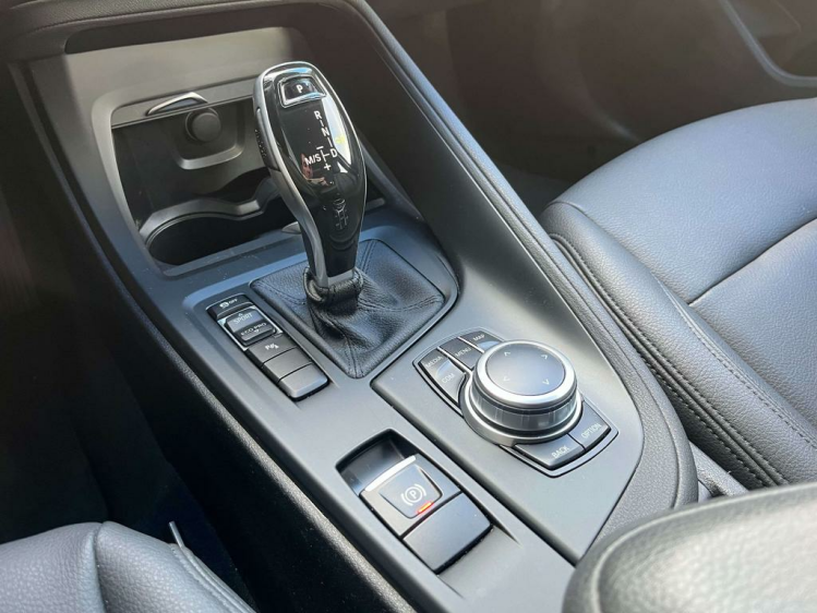 BMW X1 1.5iA sDrive18 Leder/Navigatie/Cruise/PDC/BLTH/.. Leconte Motors