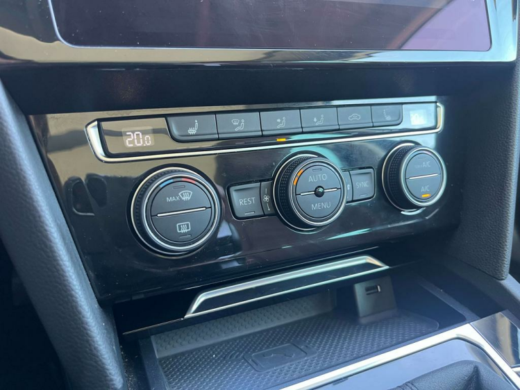 Volkswagen Passat Variant 2.0 TDi Highline DSG Panodak/Leder/Gps/Camera/LED Leconte Motors