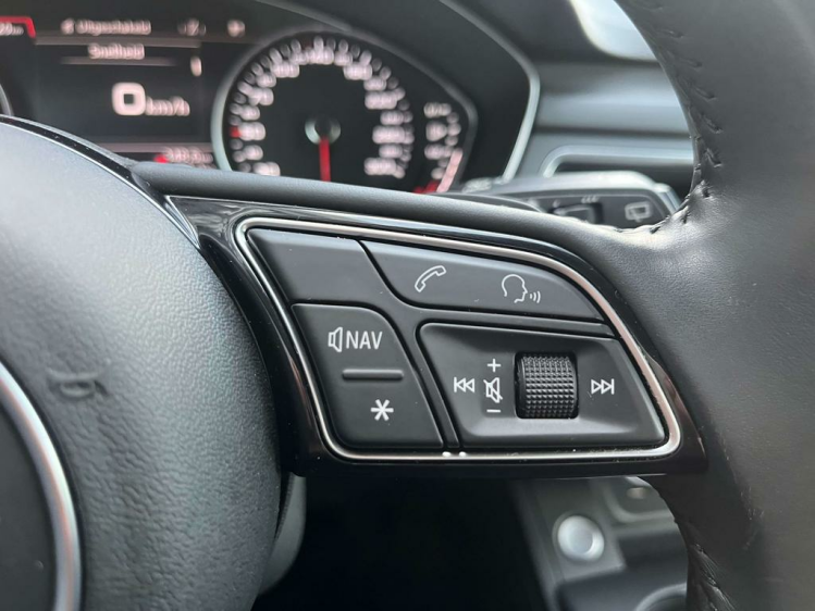Audi A4 30 TDi S tronic LED-Matrix/Lederen-Sportzetels/GPS Leconte Motors