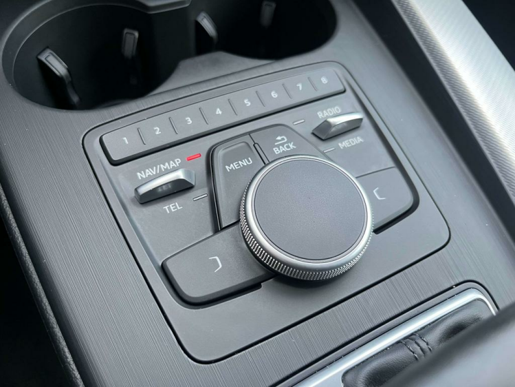 Audi A4 30 TDi S tronic LED-Matrix/Lederen-Sportzetels/GPS Leconte Motors