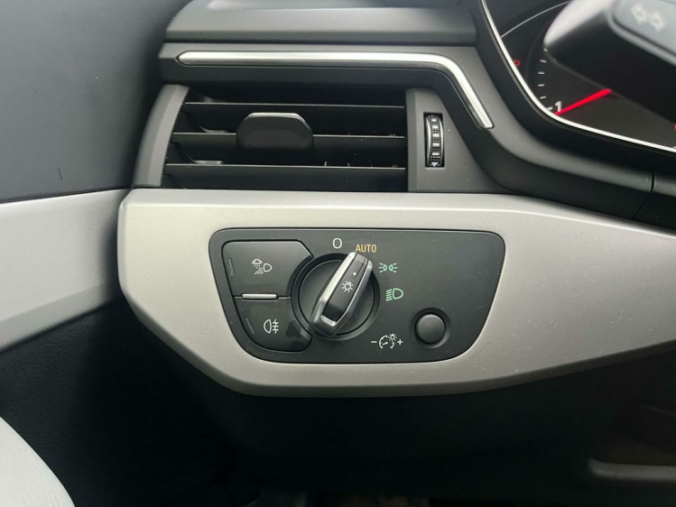 Audi A4 35 TDi S-Tronic Full LED Matrix/Leder/Sportzetels! Leconte Motors