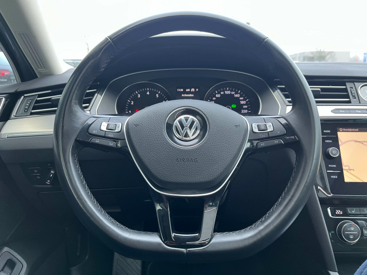 Volkswagen Passat Variant 1.4 TSI Highline DSG Leder/Panodak/Camera/Trekhaak Leconte Motors