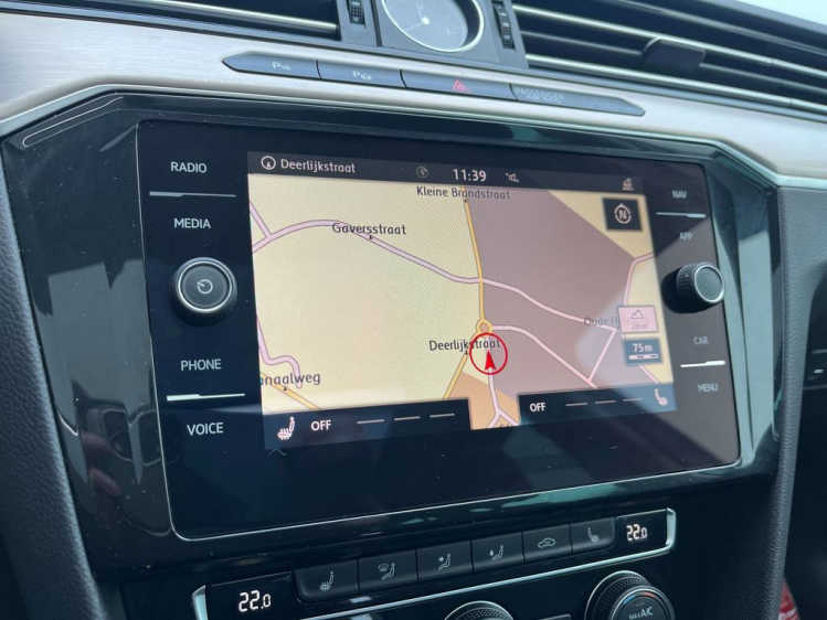 Volkswagen Passat Variant 1.4 TSI Highline DSG Leder/Panodak/Camera/Trekhaak Leconte Motors